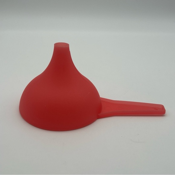 Tupperware Large Funnel Fill Oil Bottles Shakers Make Rice Mold Kiss Pink Retro - Picture 5 of 9